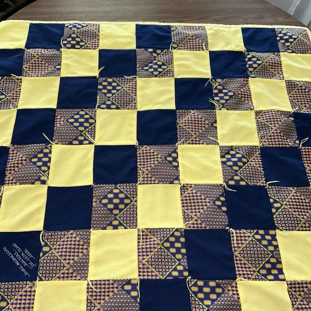 Handmade Patchwork Quilt 38